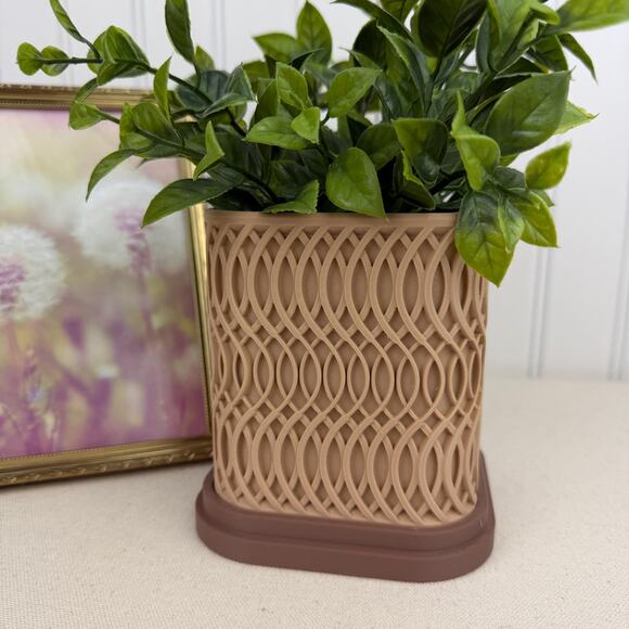 The Glowtide Planter, Indoor Flower Pot, Tabletop Planter. Woven Design - Picture 1 of 9
